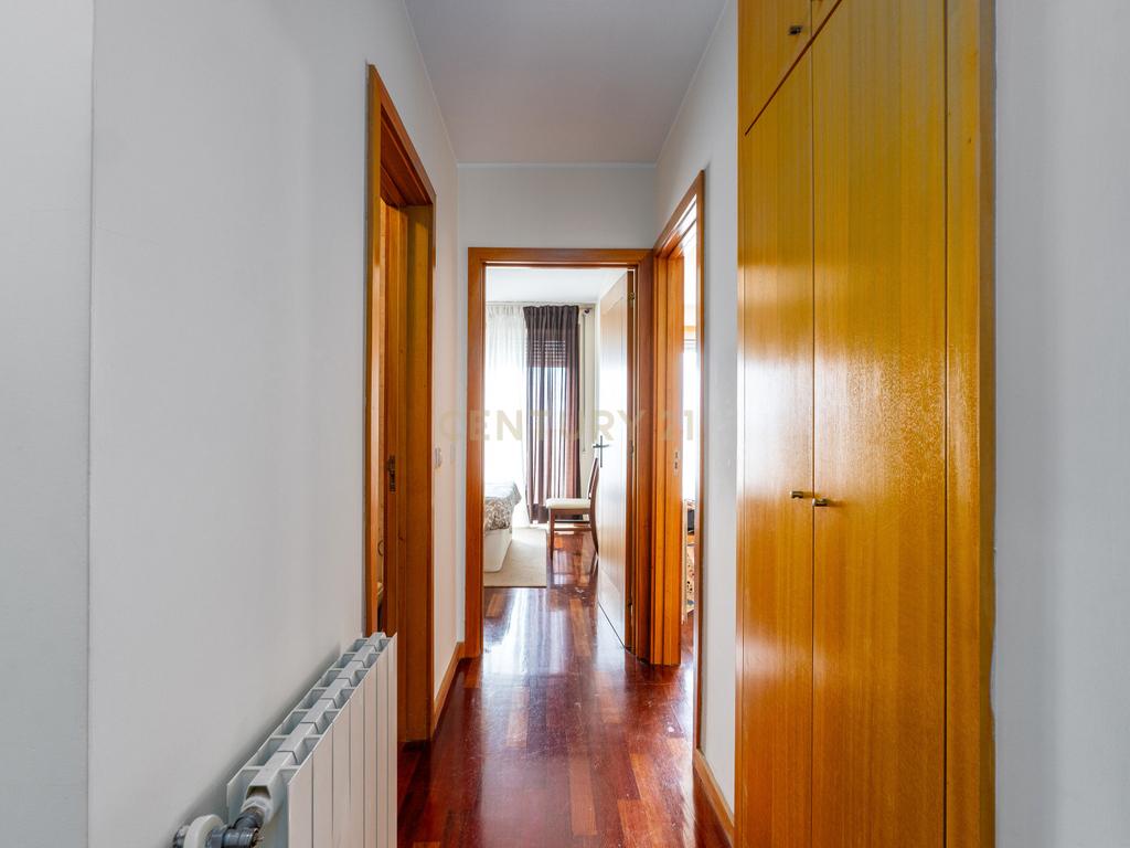 Apartamento "Cobertura" com terraço nas 3 frentes T4 (Atualmente T3 + Escritório) no Condomínio "Tílias do Atlântico" - Image 15