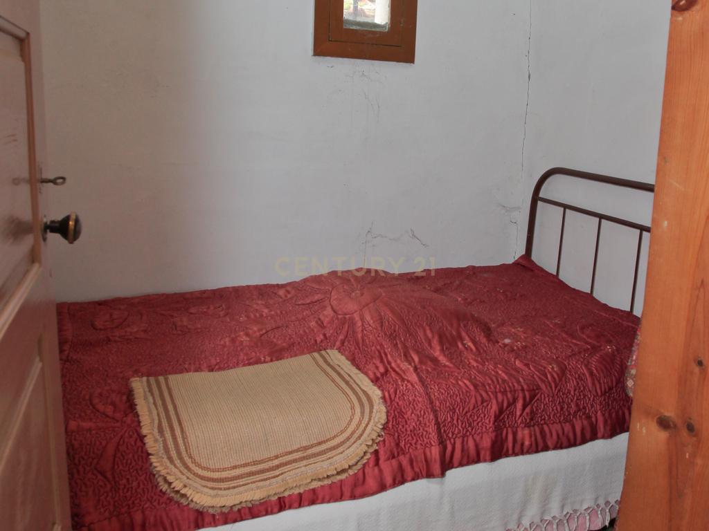 Moradia, Celeiro e Adega em Vilarelhos - Alfândega da Fé - Image 20