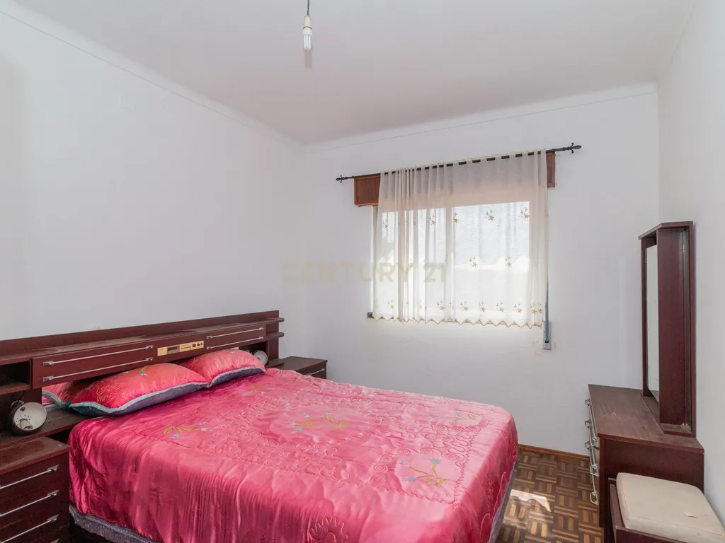 Excelente Moradia T4 - Image 19