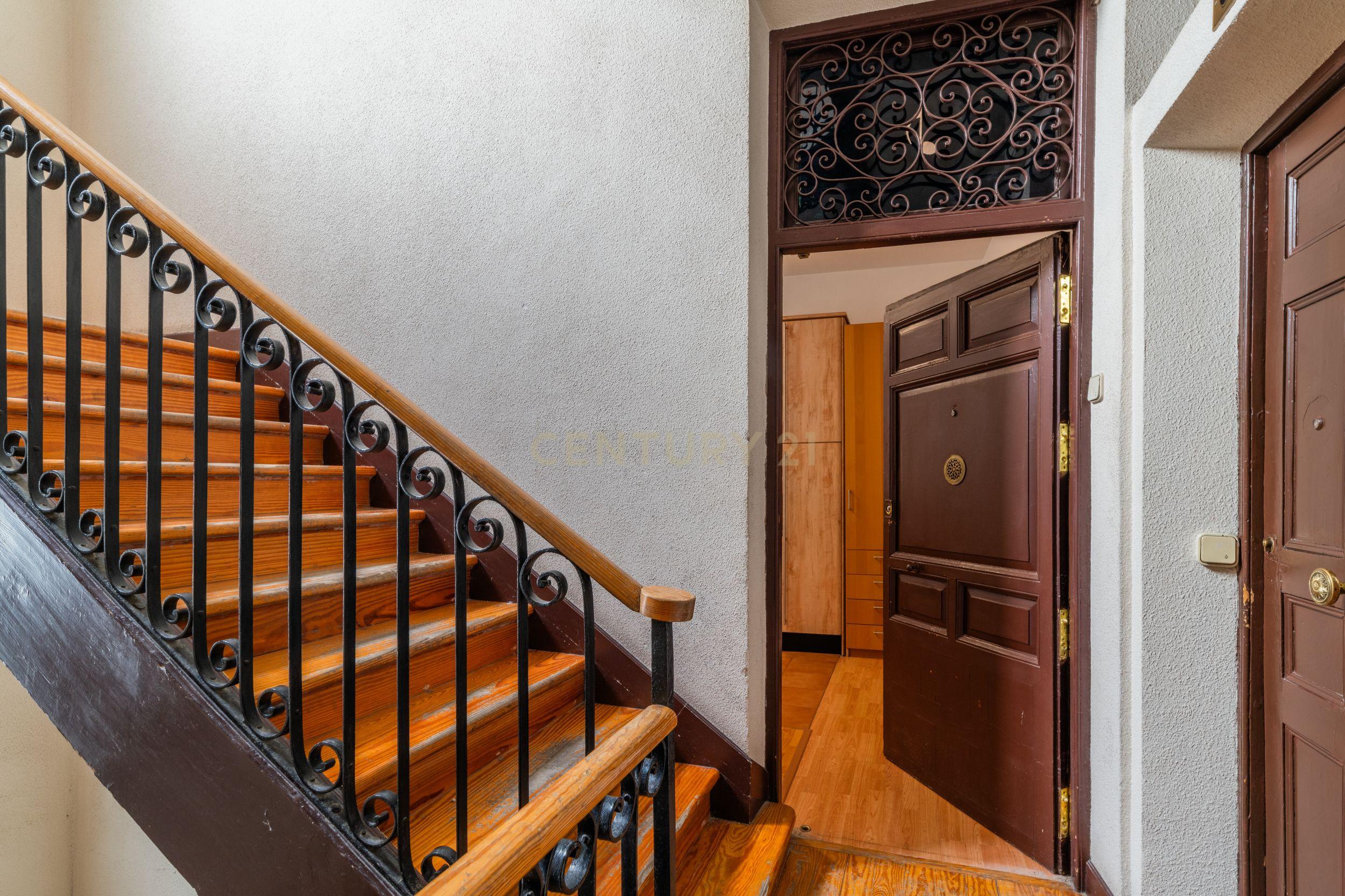  - Image 12