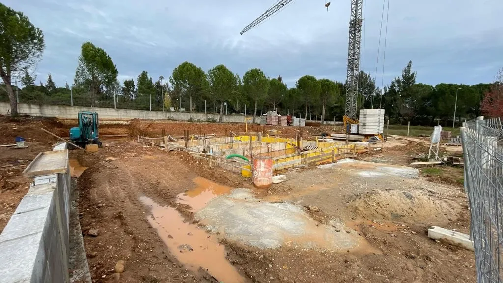 Moradia T4 isolada fase inicial de Construção - Image 13