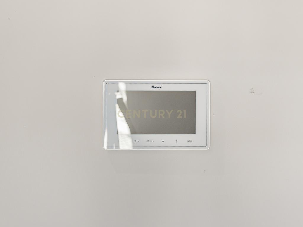 Apartamento T3 Totalmente Renovado - Image 14