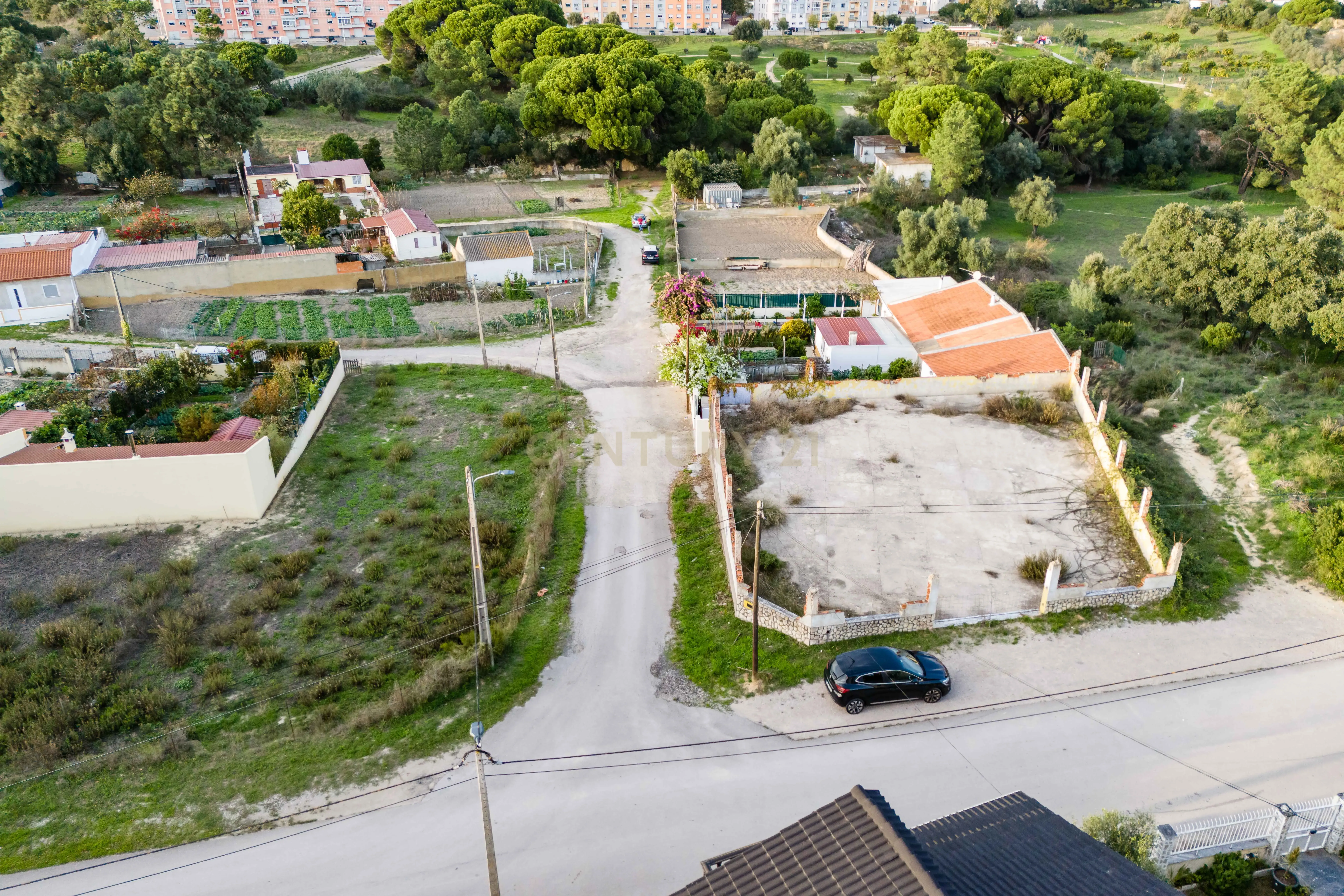 Land for sale in Seixal, Portugal — €90,000