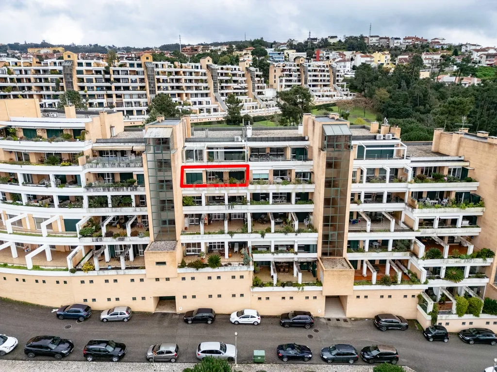 Excelente apartamento T3 na Quinta da Lomba em Coimbra - Image 1