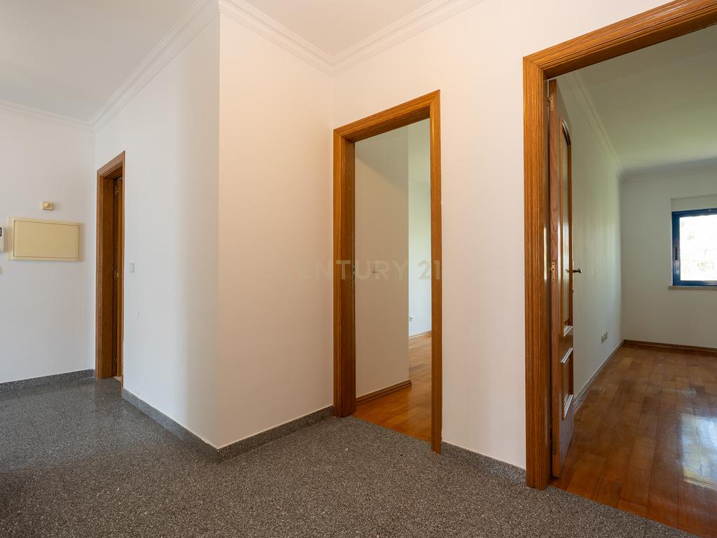 Apartamento T3 Janelas do Parque no Montijo - Image 18