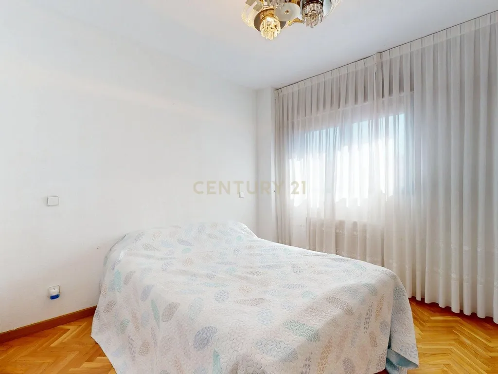 Moderno Apartamento T4 em San Fernando de Henares, Madrid - Image 25