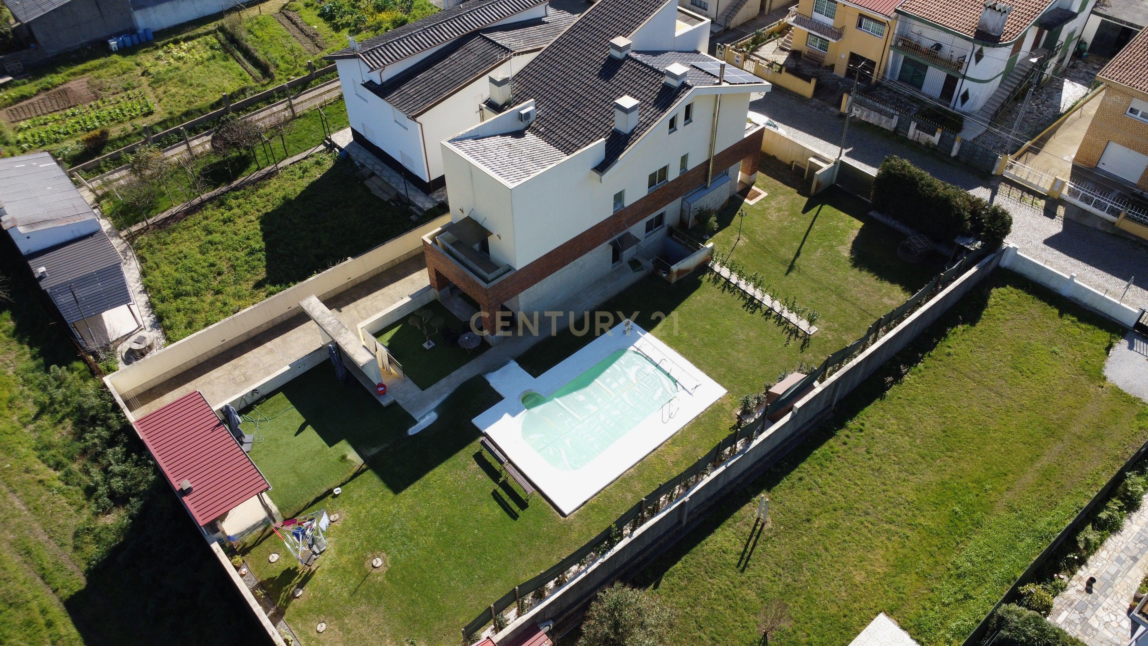Moradia T4, Salão de Jogos, Ginásio, Piscina -5min do Castelo da Maia - Image 2