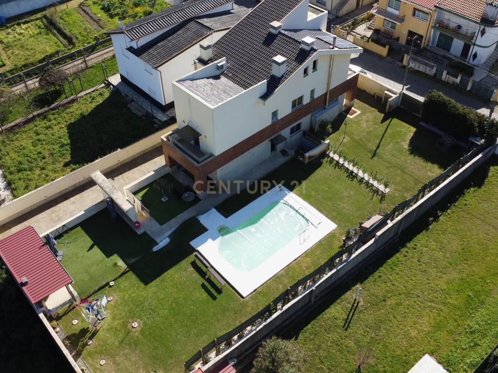 Moradia T4, Salão de Jogos, Ginásio, Piscina -5min do Castelo da Maia - Image 2