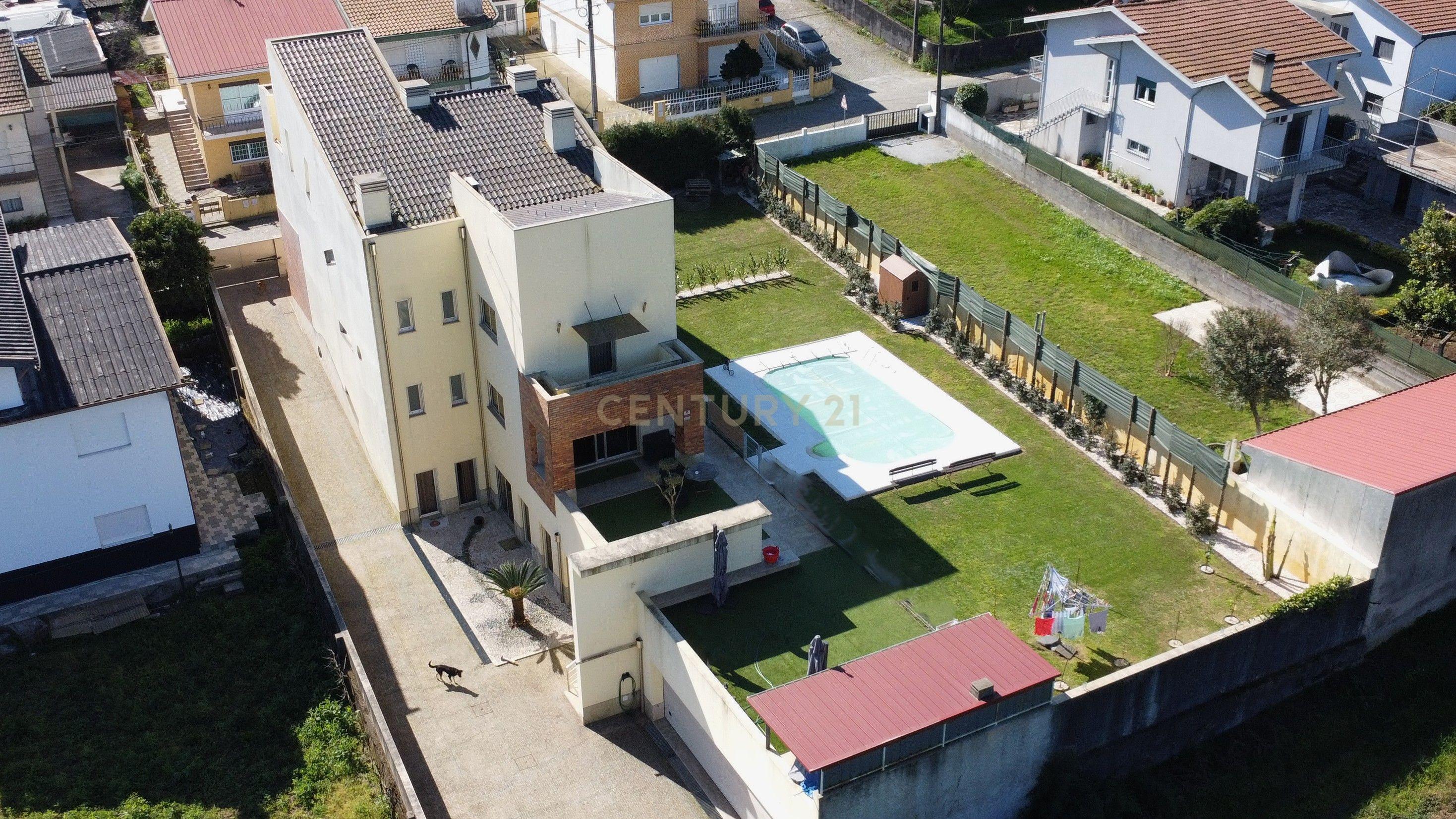 Moradia T4, Salão de Jogos, Ginásio, Piscina -5min do Castelo da Maia - Image 5