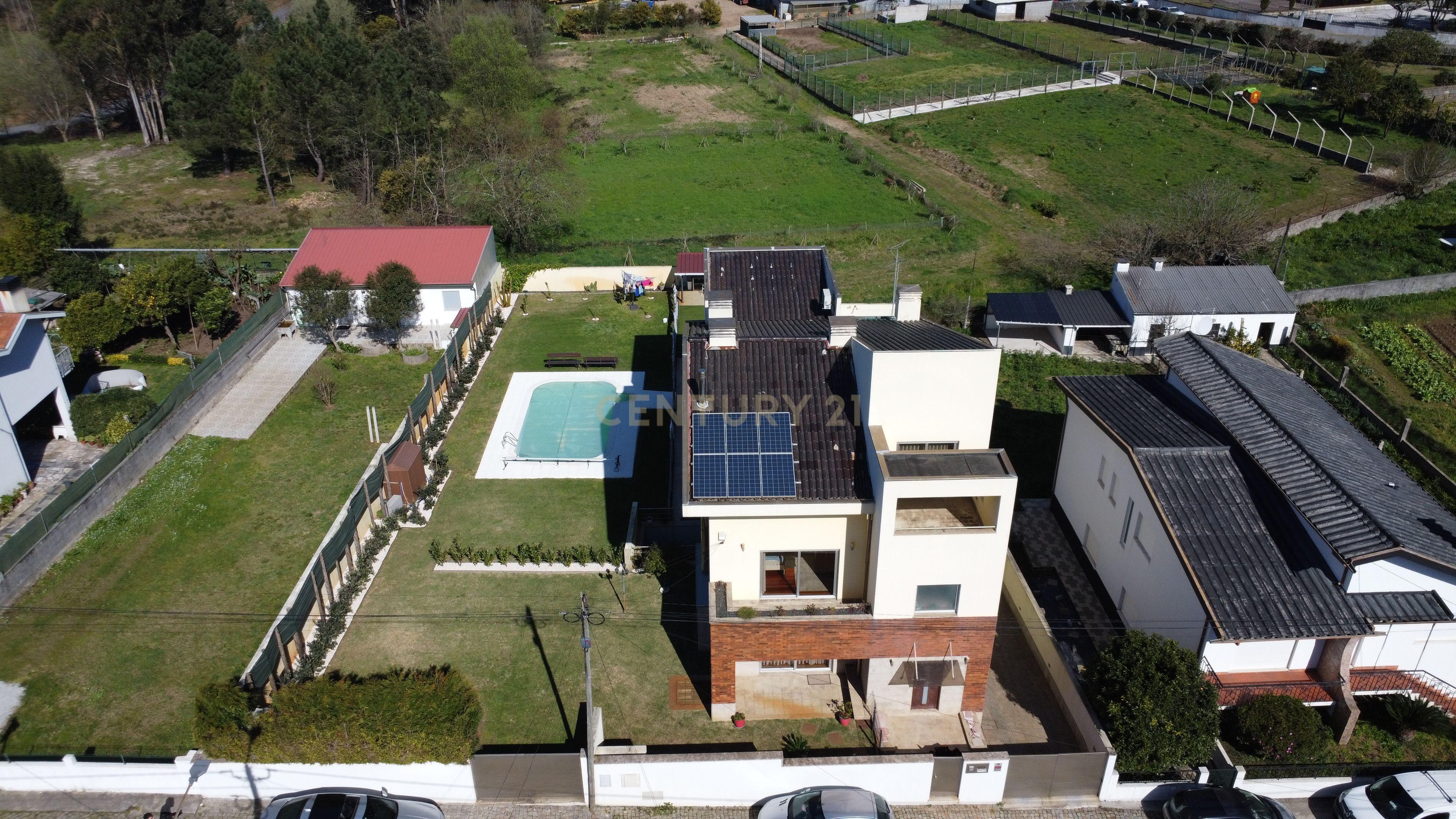 Moradia T4, Salão de Jogos, Ginásio, Piscina -5min do Castelo da Maia - Image 4