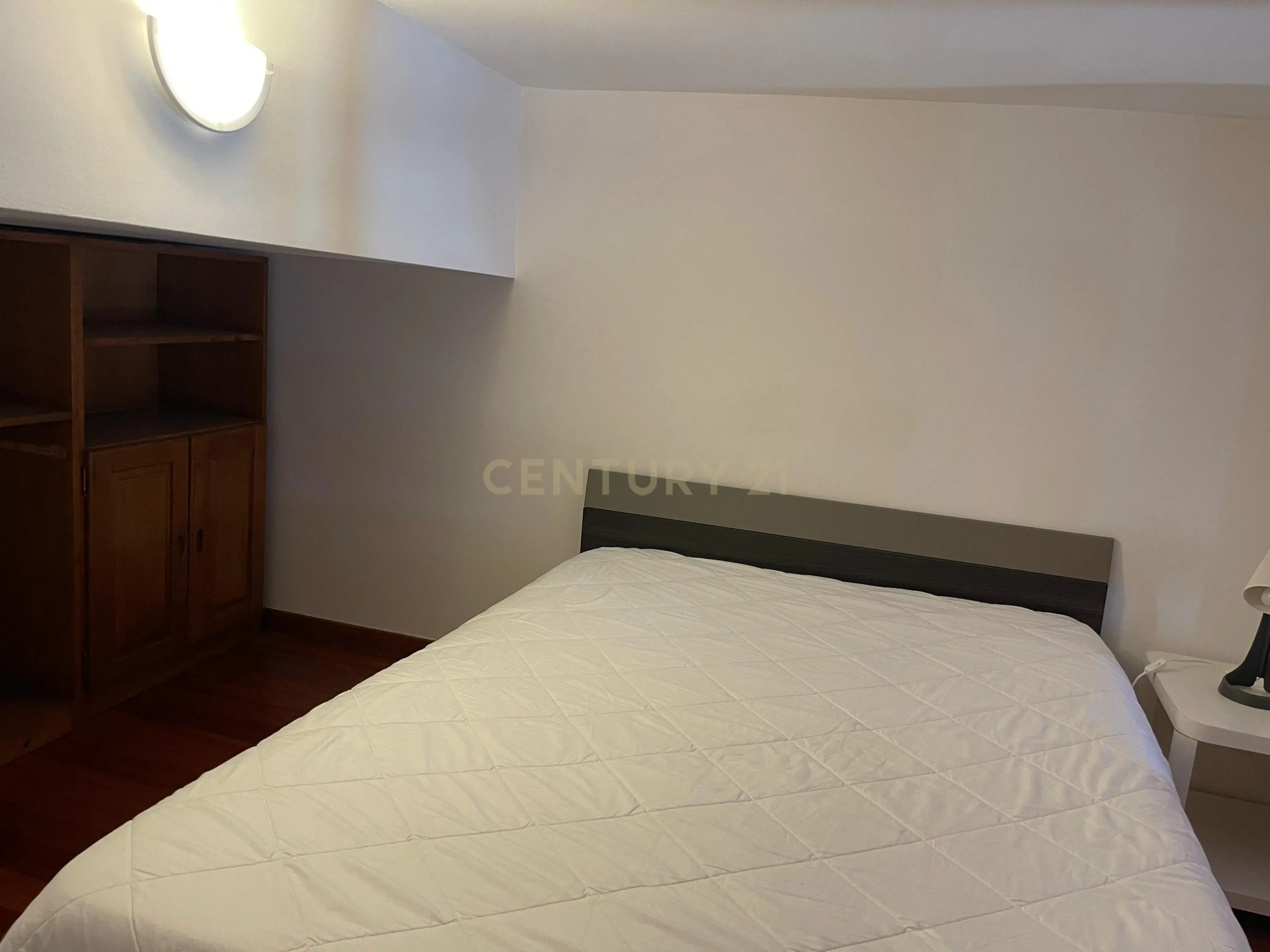 Apartamento T2 Duplex - Porto - Image 9