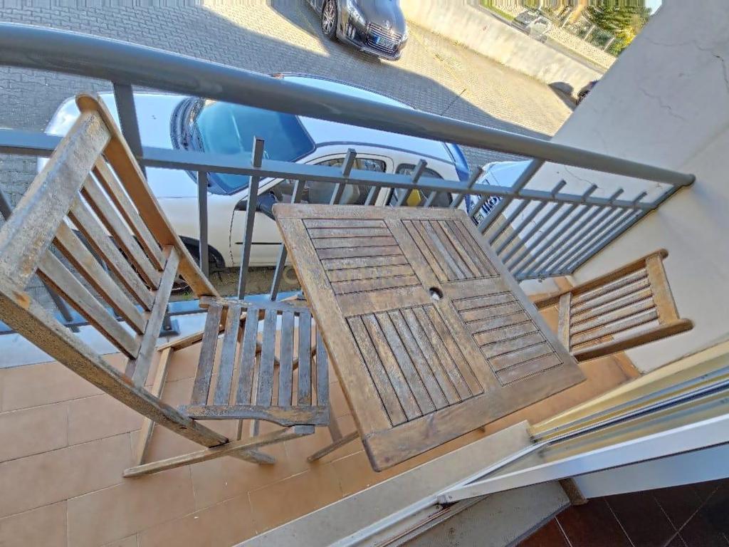 Apartamento t3 com garagem fechada num condomínio fechado com piscina  - Image 14