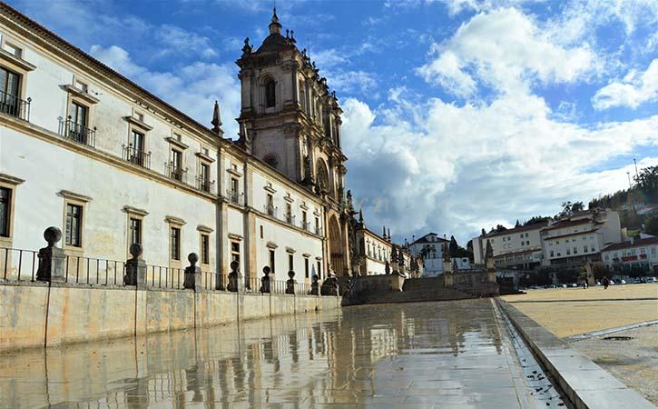 Terreno Urbano em Alcobaça - Localização Privilegiada - Image 7