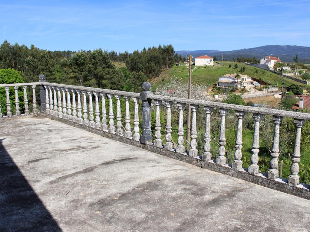 Moradia T6 isolada, terreno de 825m² e vista montanha – Pedrógão Grande - Image 42