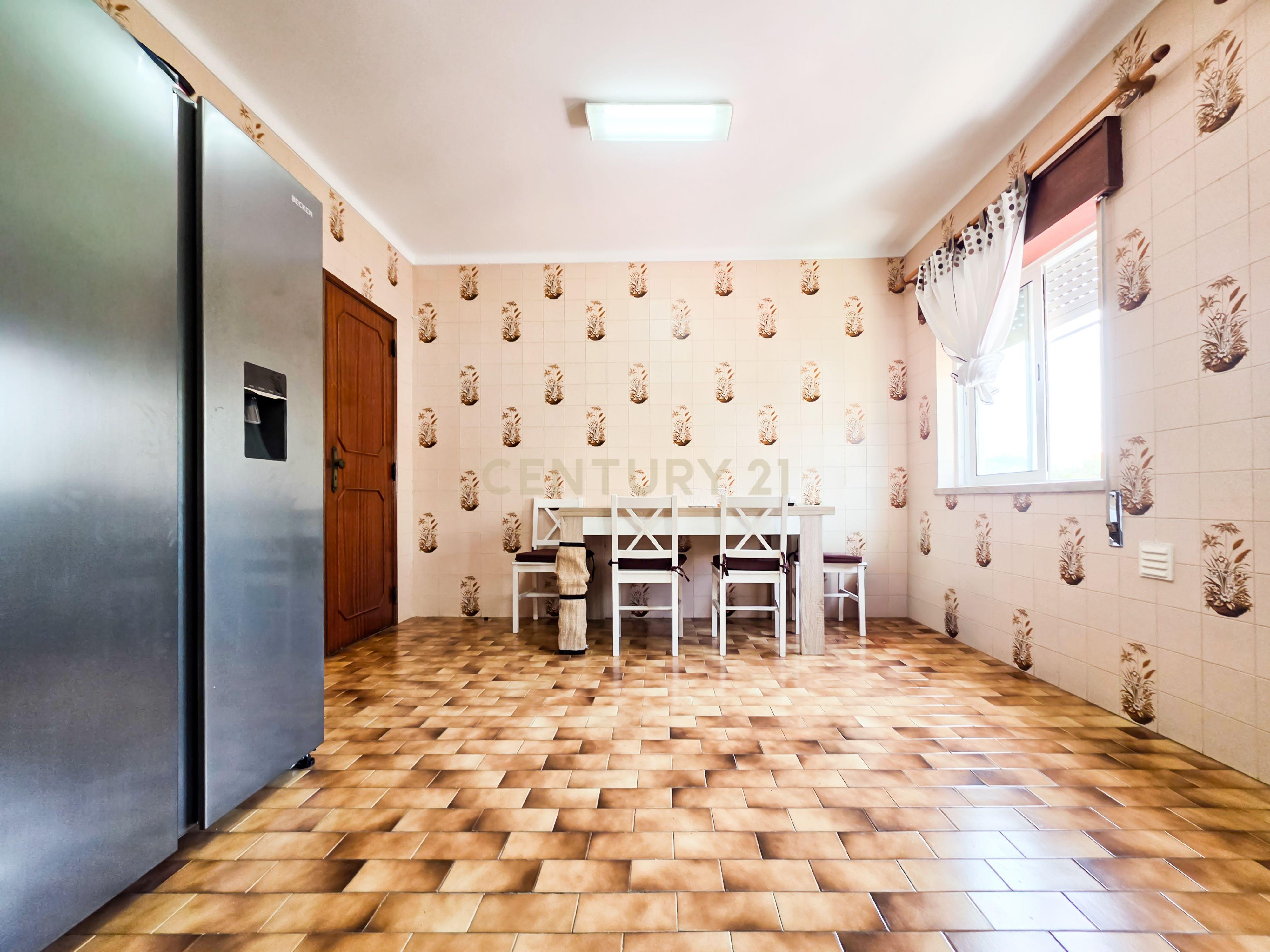 Fotografia 5 de Apartamento T2 em Setúbal com Vista e Localização Central