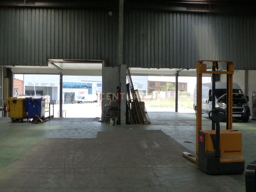 Armazém Comercial em Ávila - Excelente Localização e Acessos - Image 11