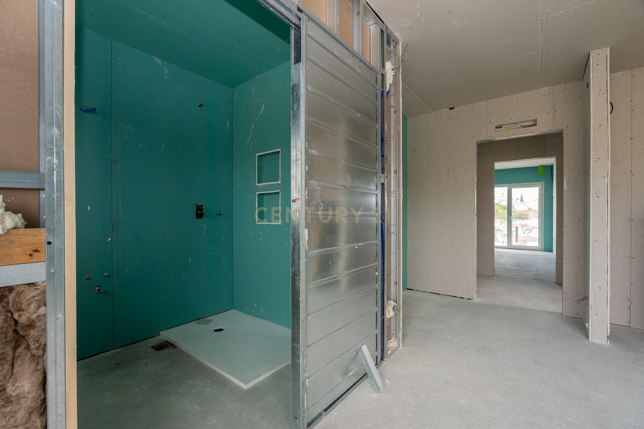 Moradia T3 de Arquitetura Moderna na Ericeira - Image 11