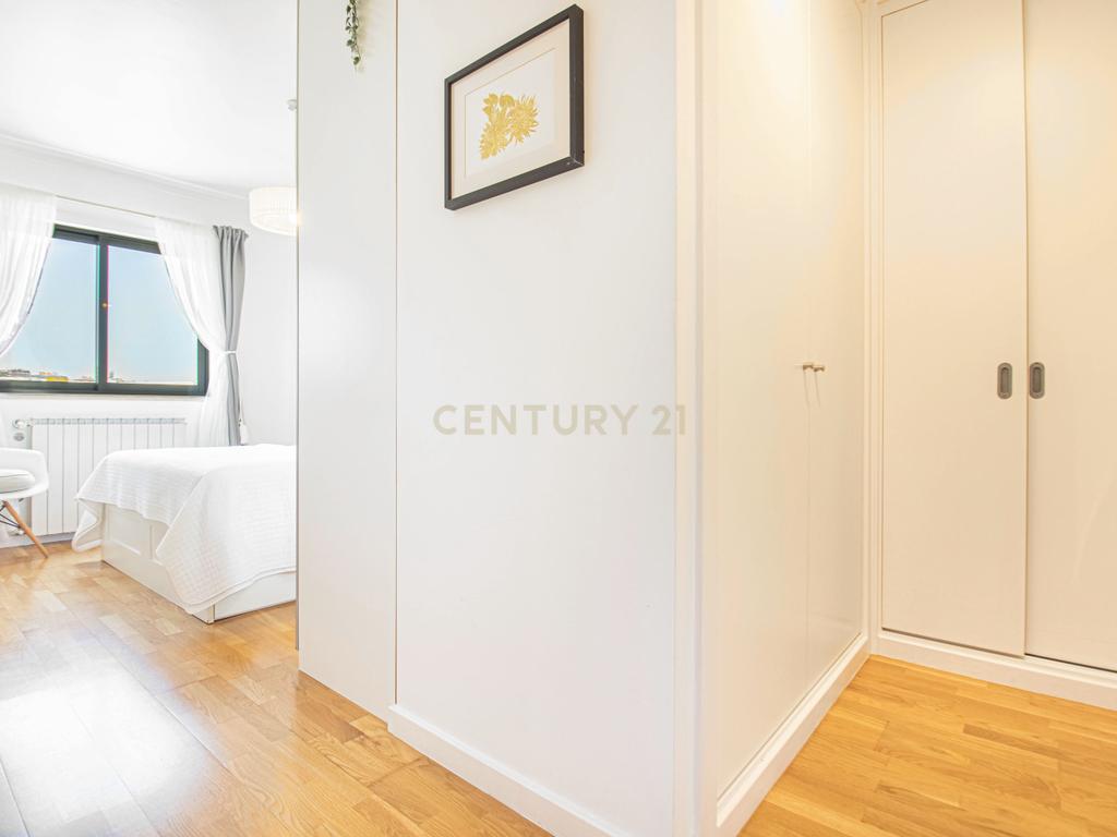 T3 com Vista Rio, Condomínio Privado com Jardim Infantil | Parque das Nações Sul - Image 21
