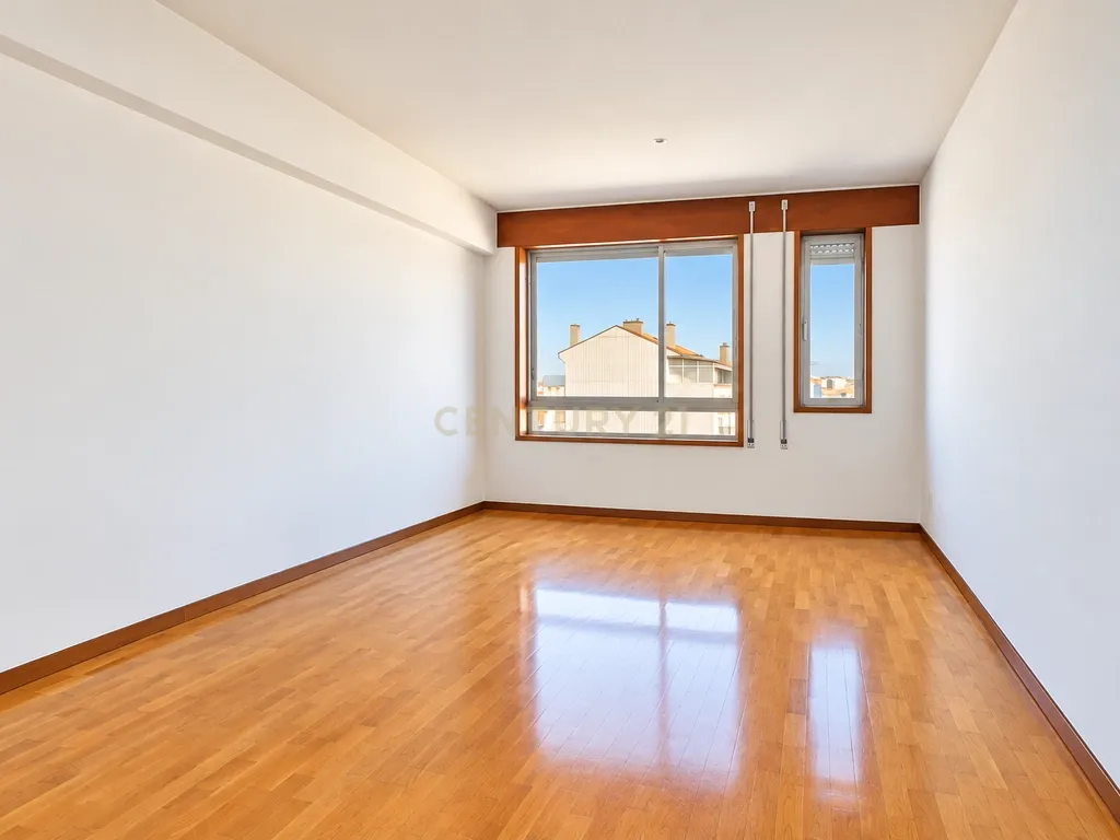 BAIXA DE PREÇO | Apartamento T2 em Cedofeita, Porto - Oportunidade Única! - Image 9