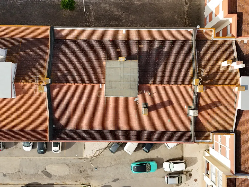 Apartamento T2 com Duas Varandas, no Centro do Pinhal Novo - Image 22