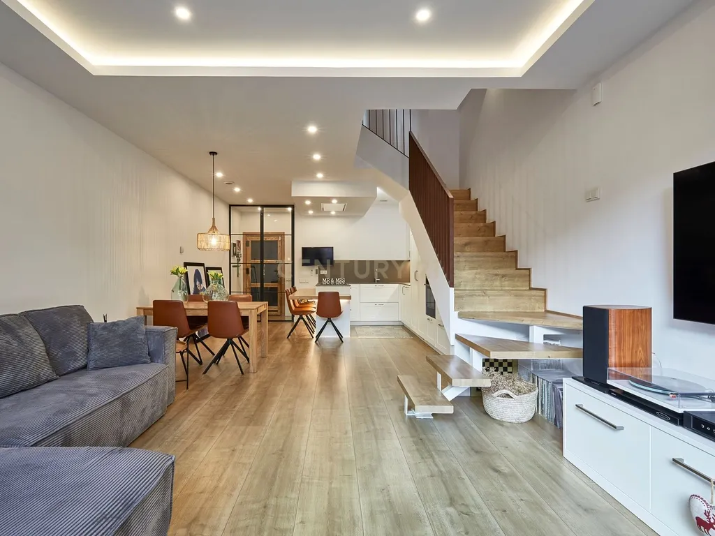 Casa Espetacular no Centro de Tiana - Image 11