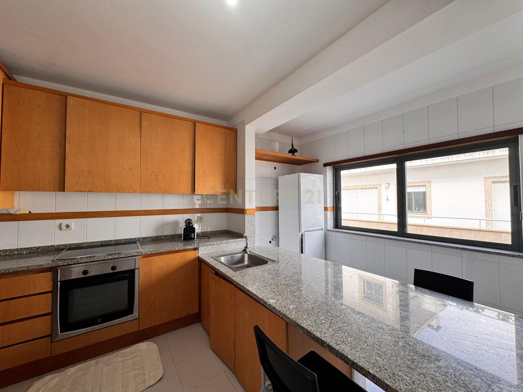 Apartamento 2 quartos Centro de Esposende com 100m - Image 2