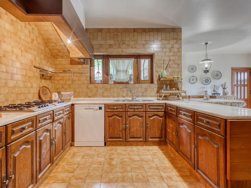 Herdade em Moreira de Cónegos – Moradia com 4 Frentes com Piscina 6 Hectares de terreno ideal para Organização de eventos, Alojamento local , boutique hotel etc - Image 47