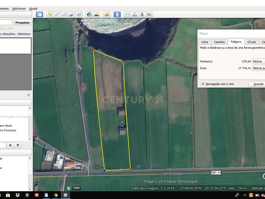 Propriedade Única com Mais de 18.000 m² Junto à Praia de Santana – Duas Casas de Pedra Históricas - Image 8