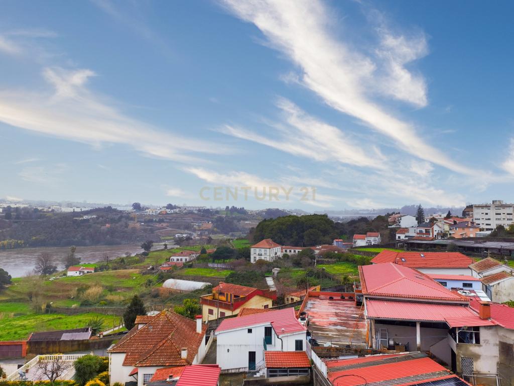 Apartamento em Valbom com vista Rio Douro - com usufruto temporário - Image 7