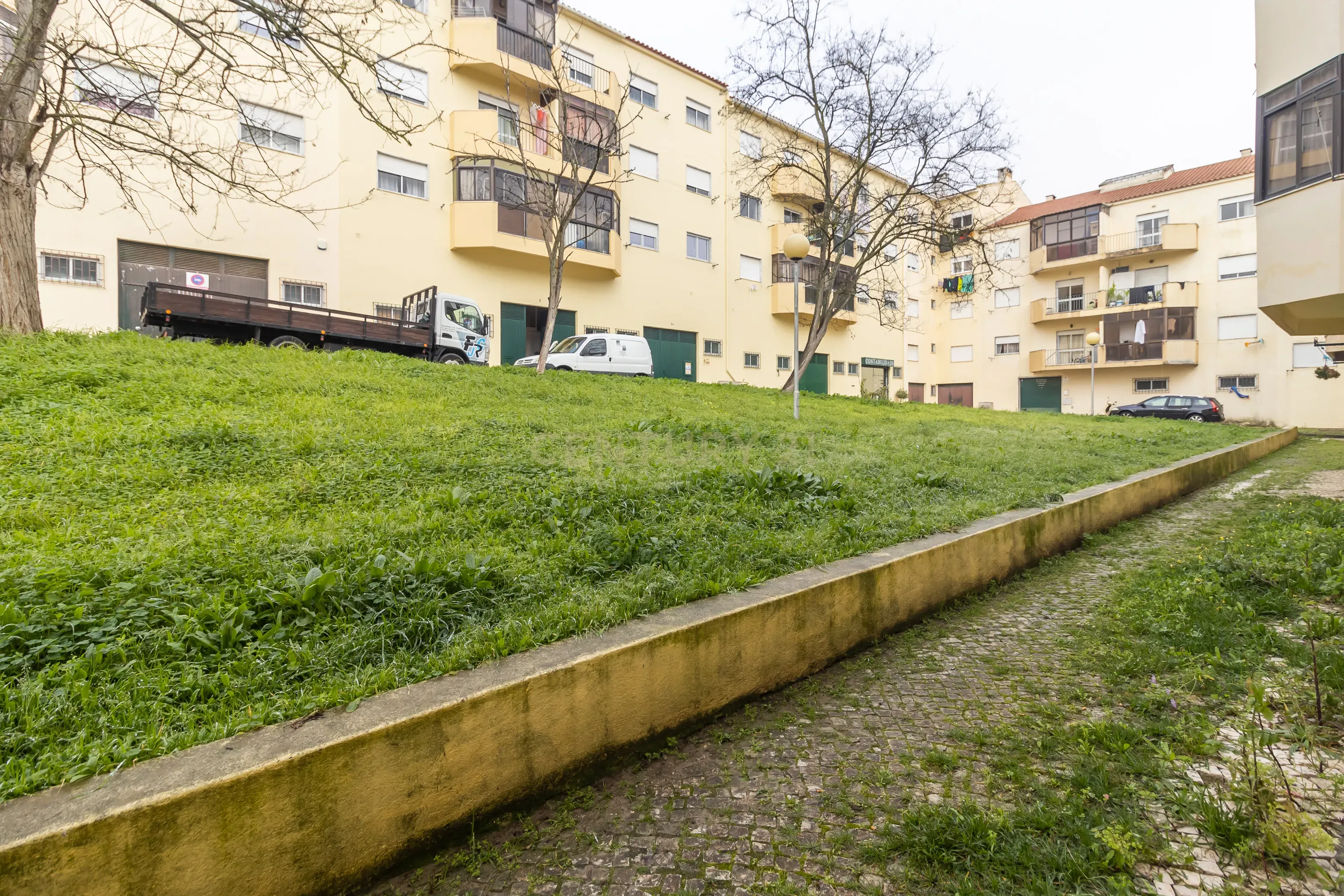 Apartamento T3 c/ 2WC em Vale Flores (RESERVADO) - Image 29