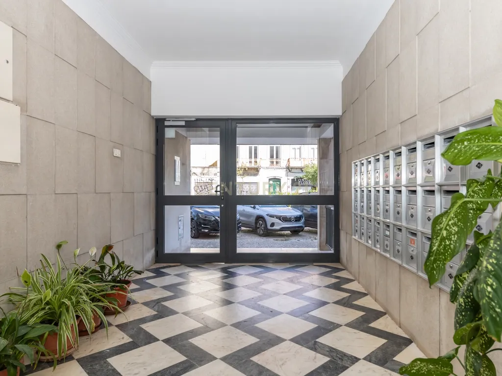 Apartamento 3 Ass. no centro de Setúbal – Av. 22 de Dezembro - Image 6