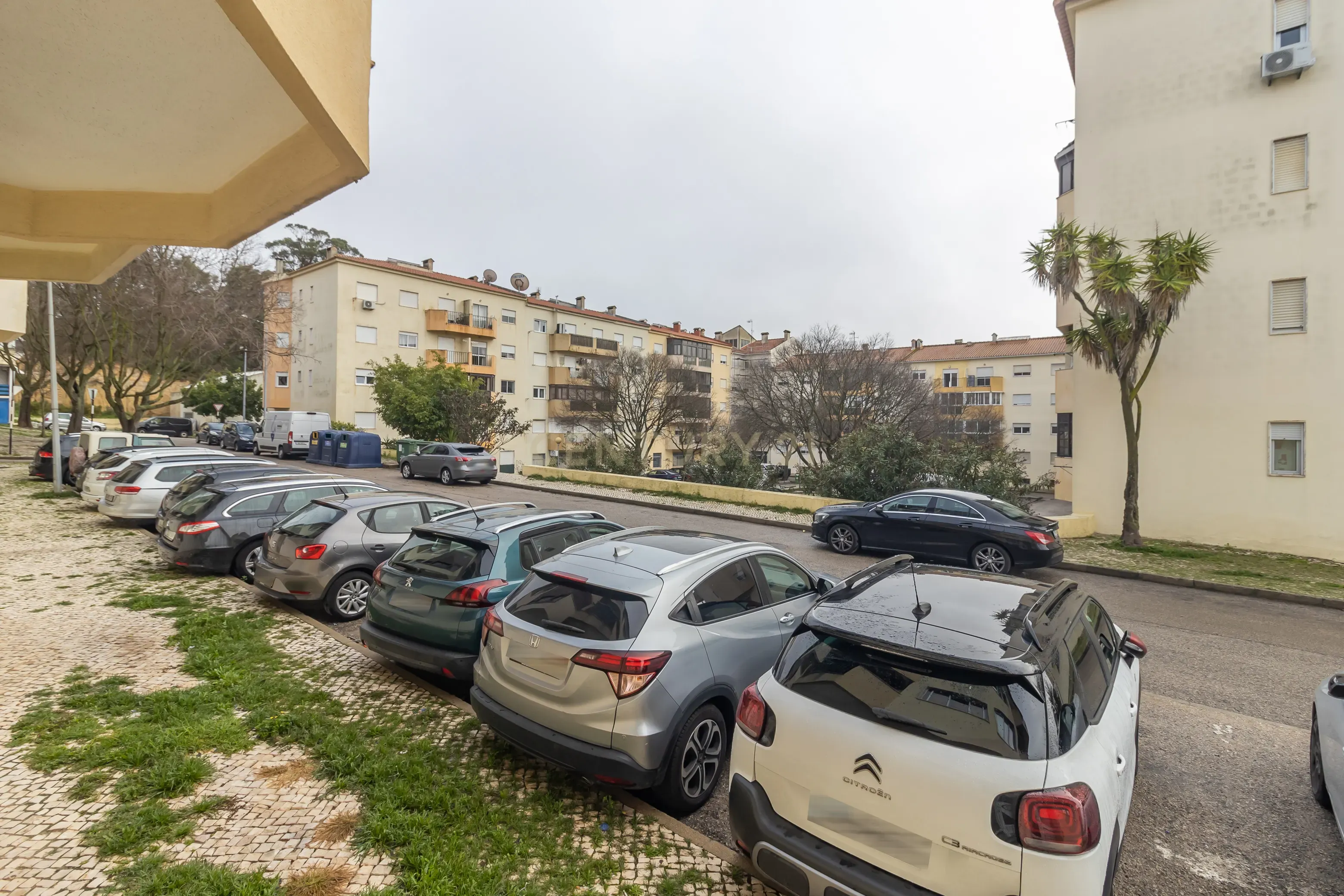 Apartamento T3 c/ 2WC em Vale Flores (RESERVADO) - Image 30