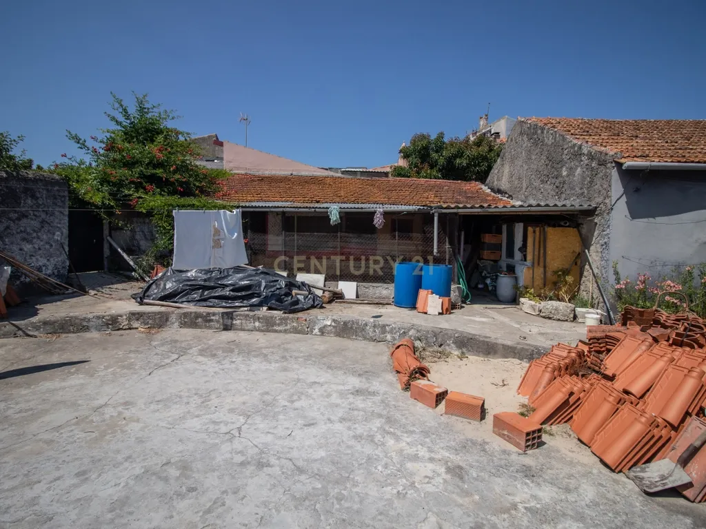 Moradia T3 com Terraço e Jardim no Alqueidão - Figueira da Foz - Image 31