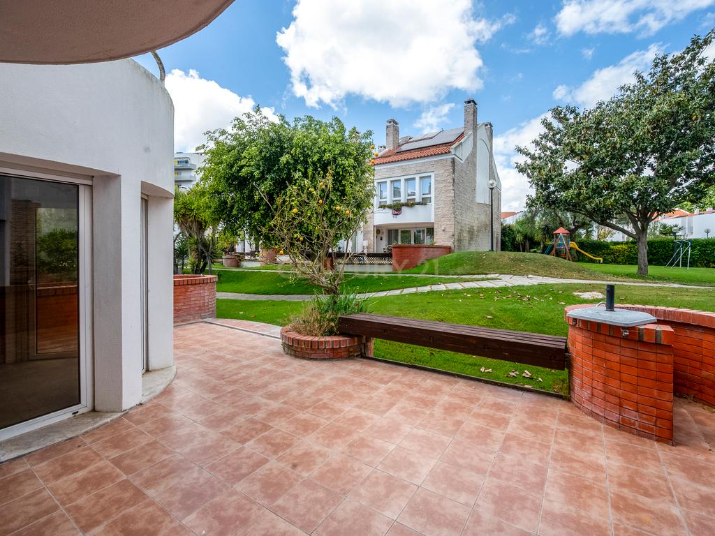 Moradia T4+1 em Condomínio Privado – Parque das Nações, Lisboa - Image 11