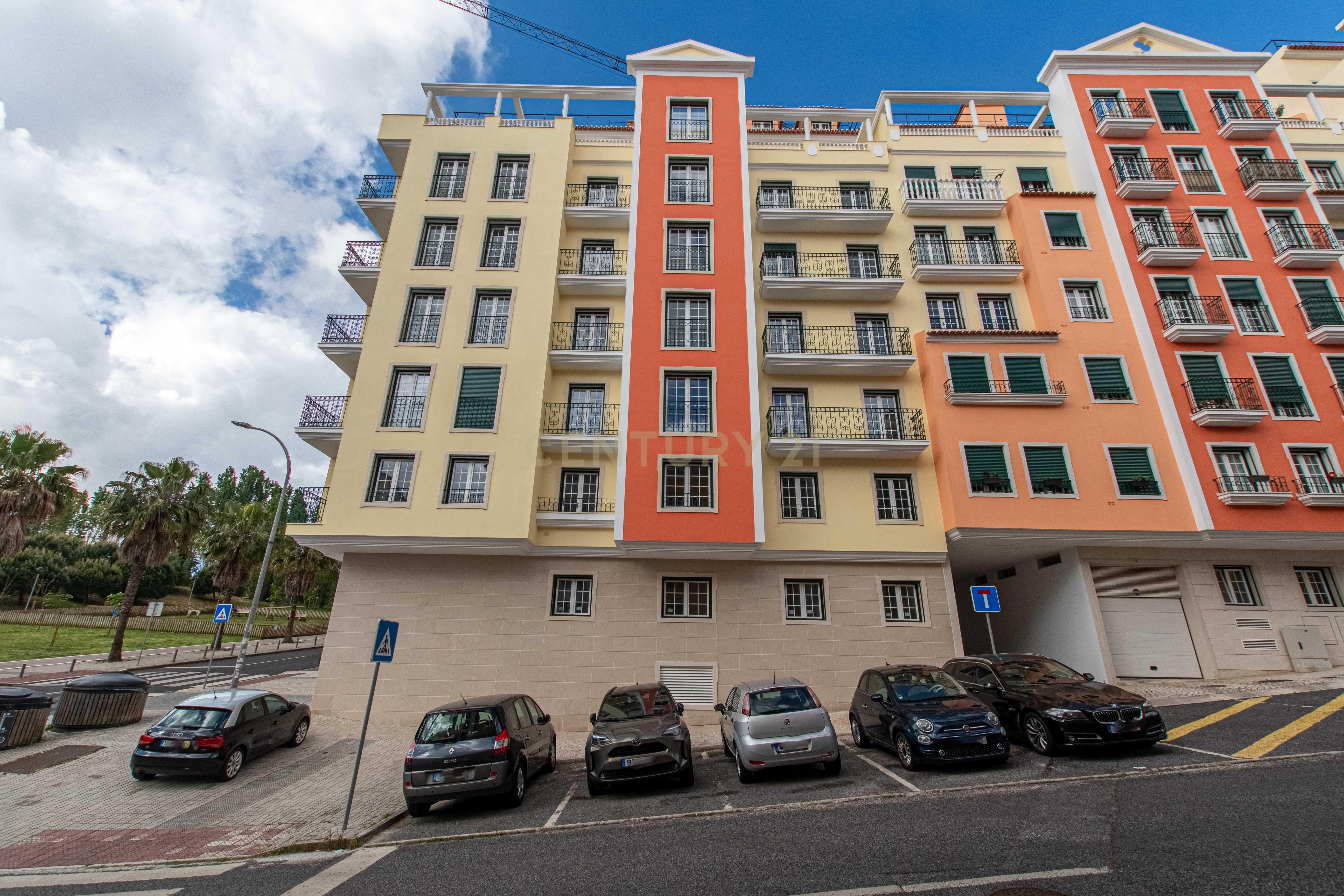 Fotografia 3 de Apartamento T2 Urbanização Neudel na Amadora, a estrear