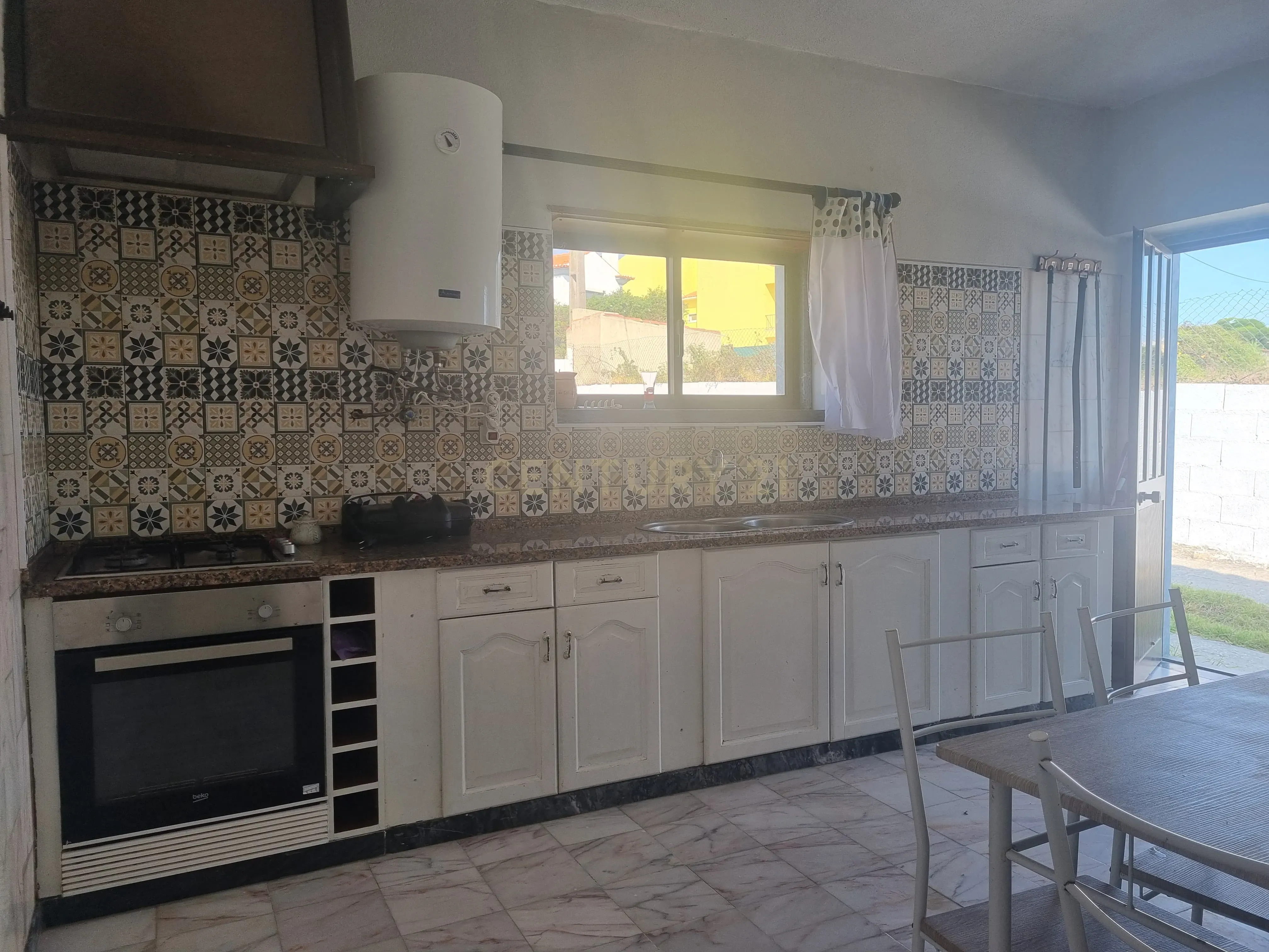 Moradia T3 isolada com vista mar - Image 11
