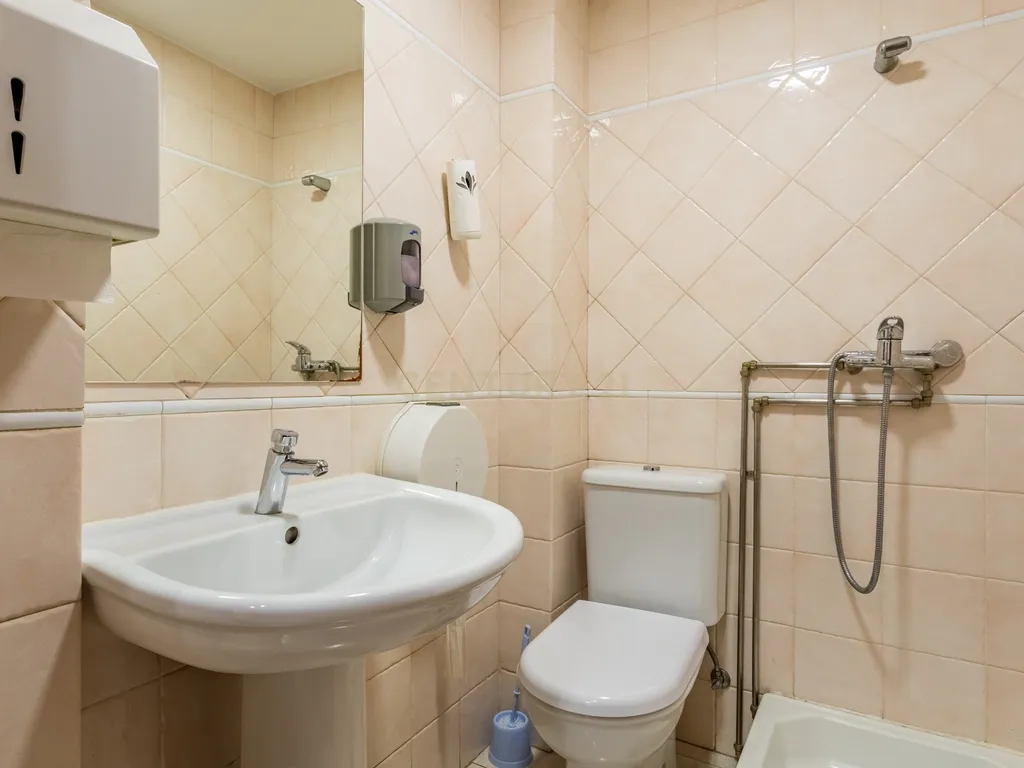 Espaço comercial no centro de Alverca junto às Finanças - Image 21