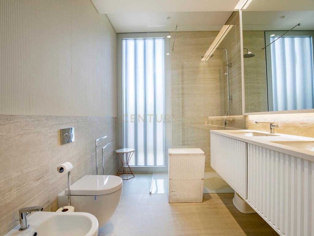 Moradia T5 no Bloom Marinha - Image 24