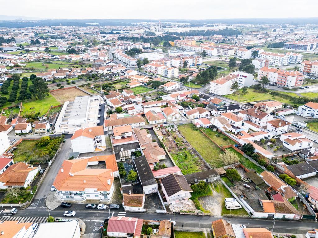 Moradia Individual + Barracão com afetação Industrial - Image 12