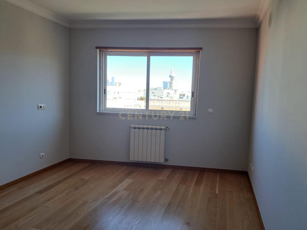Apartamento T2 mobilado para Arrendar no Parque das Nações, Lisboa - Image 18