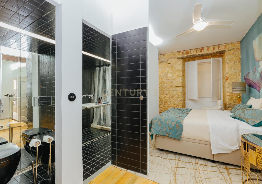 Apartamento T1 cheio Charme na Infante Santo – Conforto e Modernidade - Image 17