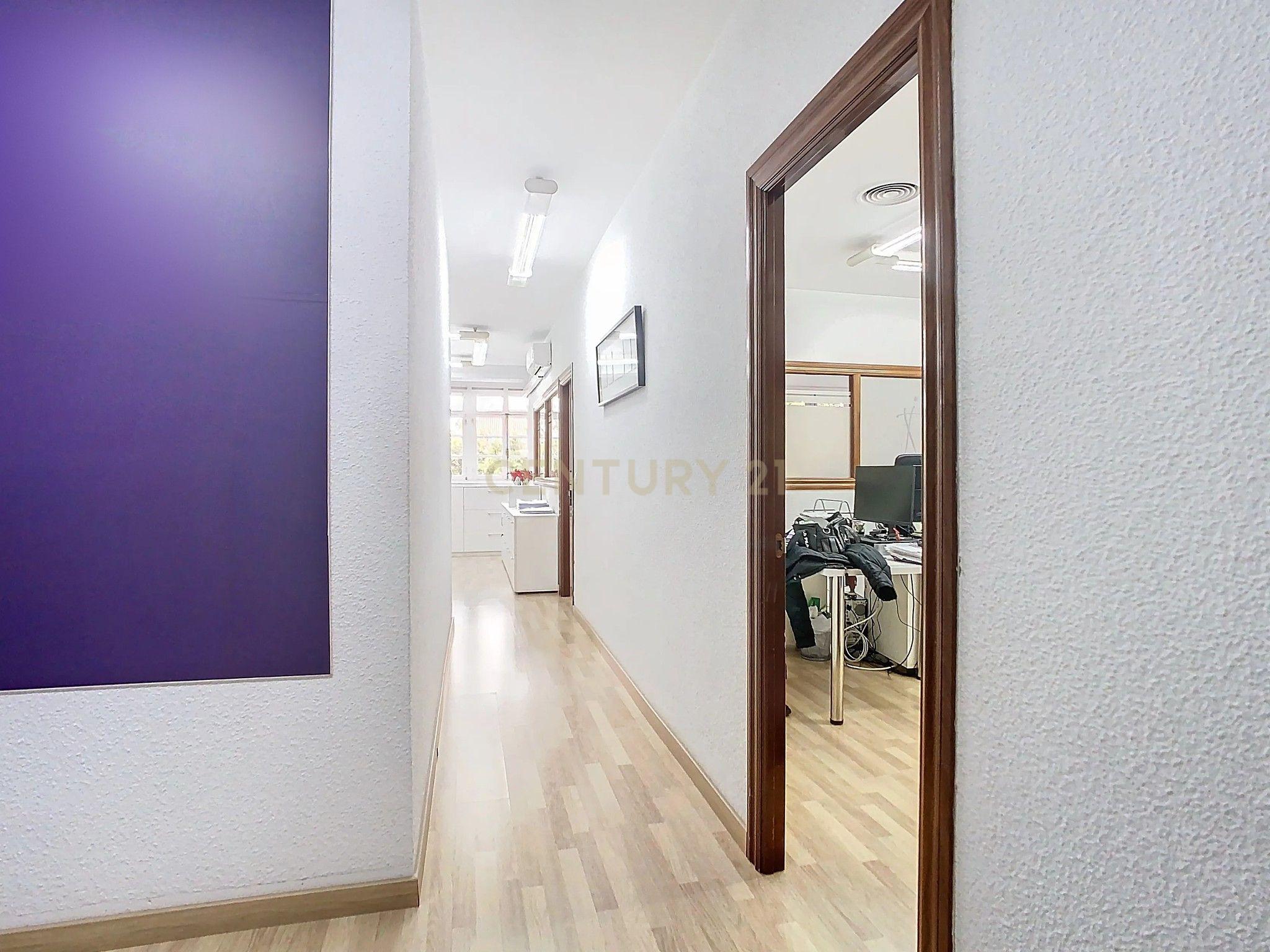 Escritório para venda em Alameda Principal, Málaga - Localização privilegiada com vistas panorâmicas - Image 9