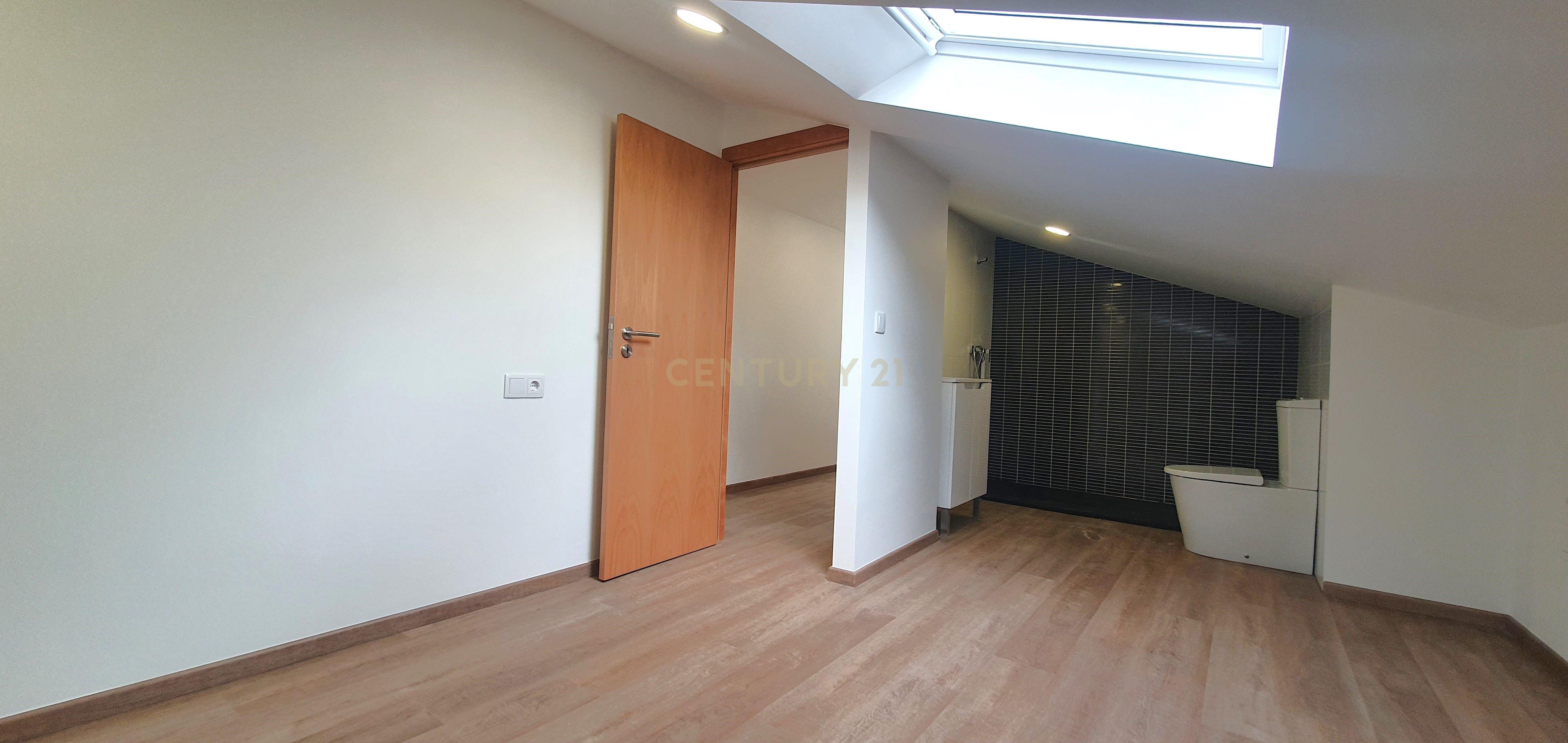 Apartamento T3+2 no Centro da Cidade - Image 15