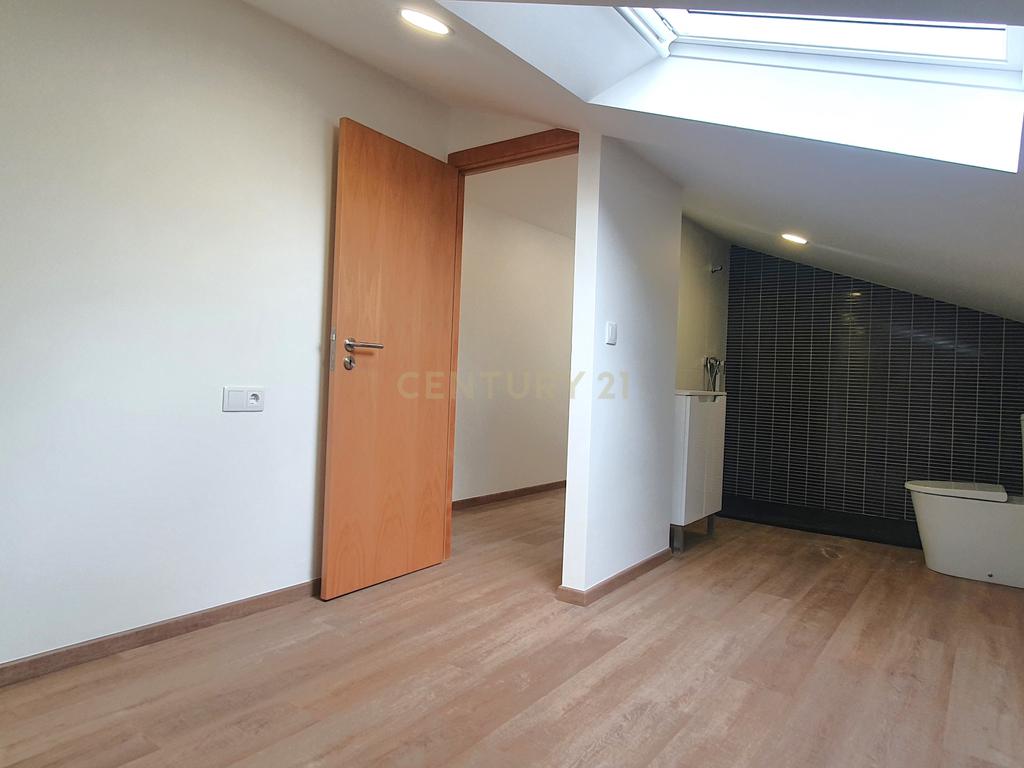 Apartamento T3+2 no Centro da Cidade - Image 15