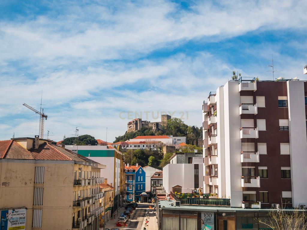 T2 Duplex | Moagem Heritage | Edifício Único e Icónico | Coração de Leiria - Image 15