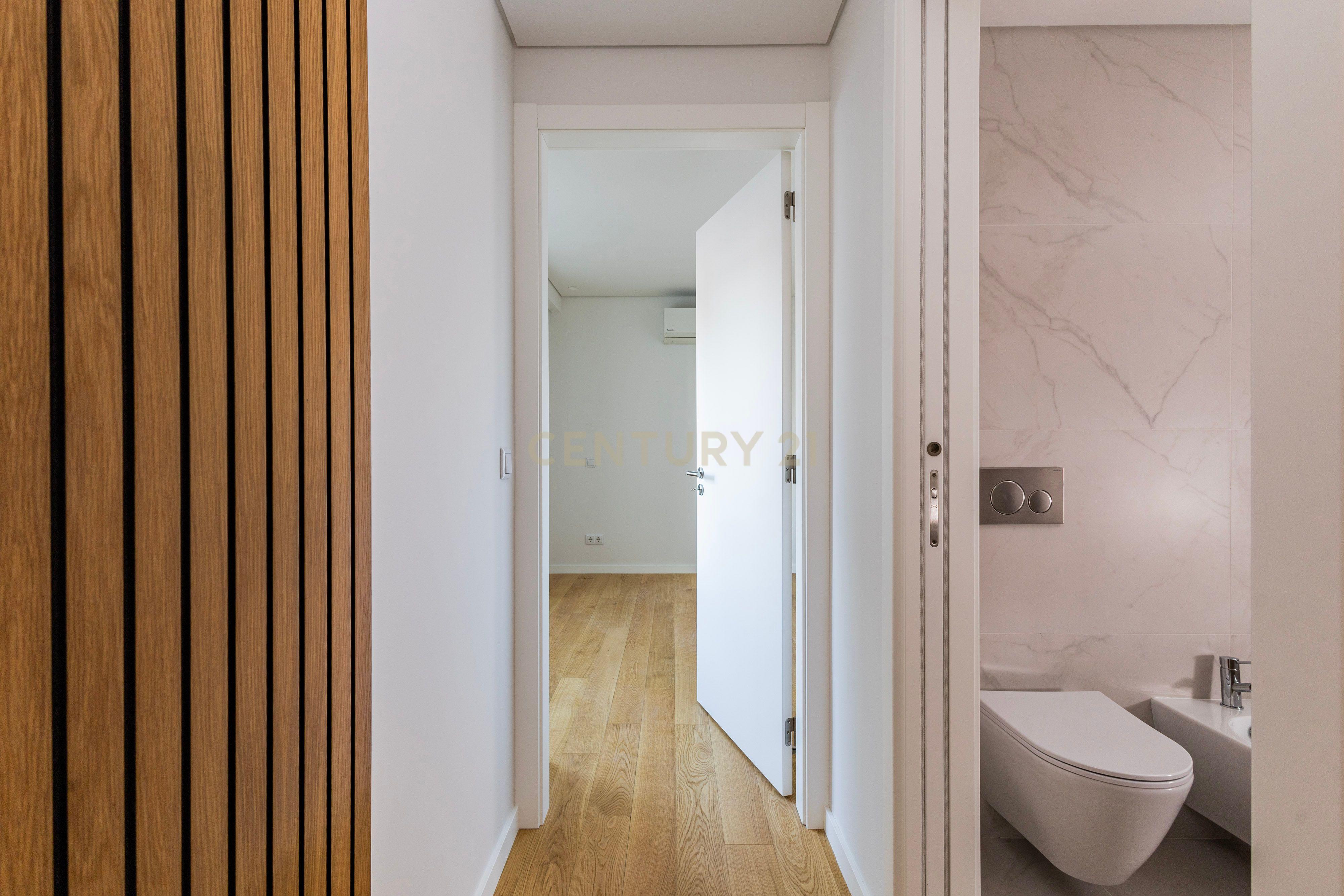 T2 no BERNA HERITAGE, um Edifício Único e Icónico no coração da cidade de Lisboa! - Image 16