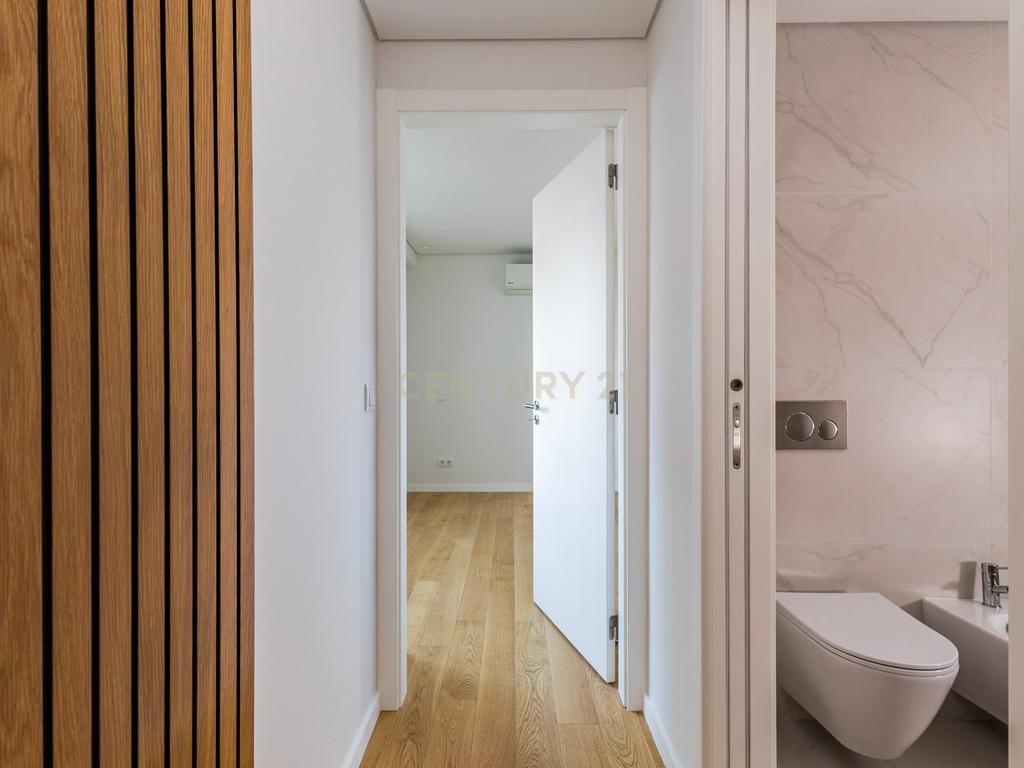 T2 no BERNA HERITAGE, um Edifício Único e Icónico no coração da cidade de Lisboa! - Image 16