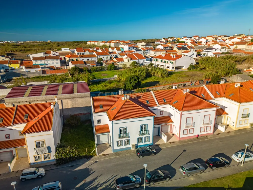 Moradia T3 no centro de Ferrel, a 3 minutos da Praia do Baleal e da Praia da Almagreira - Image 3