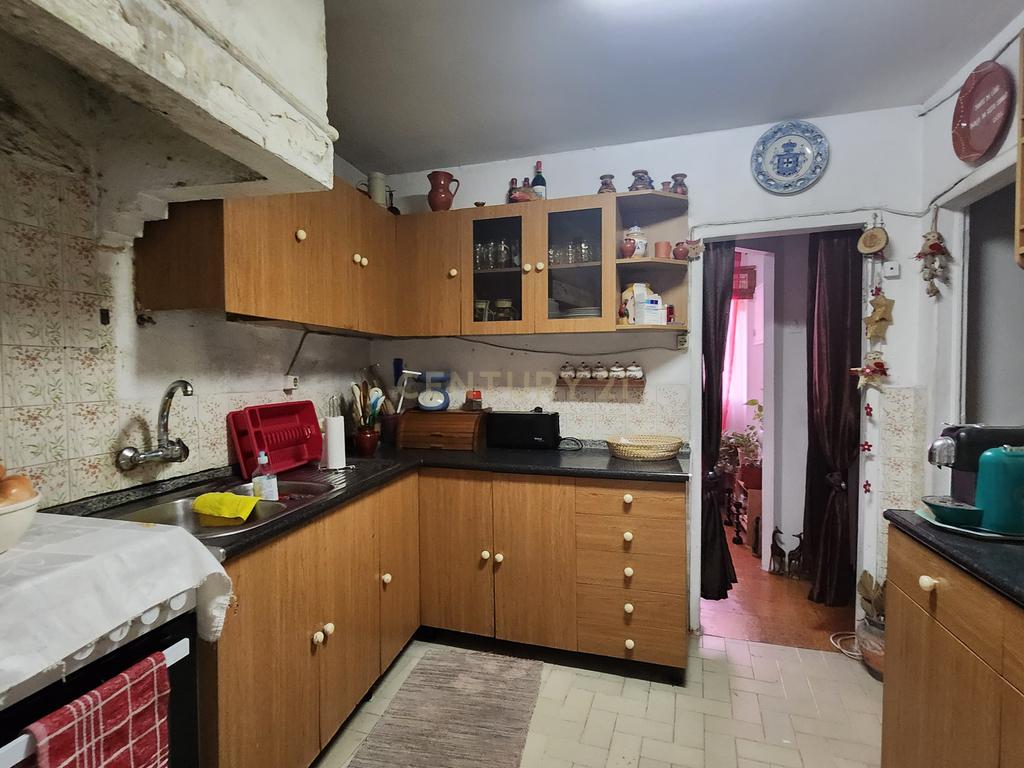 Moradia com 2 apartamentos em Odivelas - Image 9