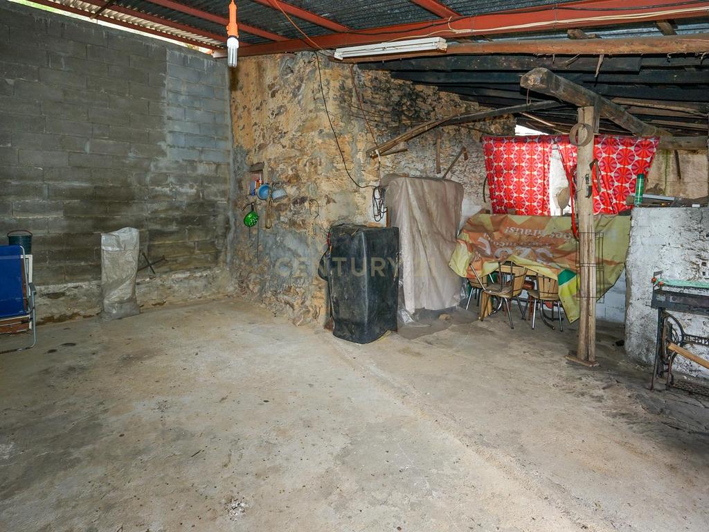 Moradia T1 + 1 com terreno, garagem e pátio - Góis - Image 19